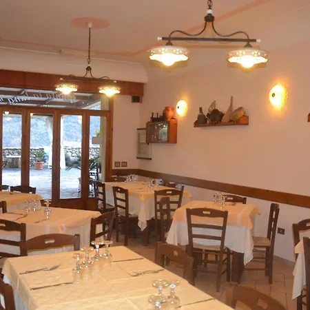 埃斯彭塔拉露娜酒店